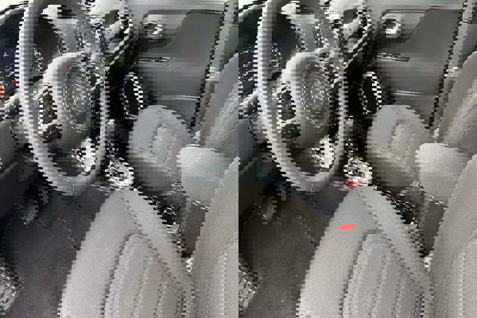 Used 2018 Jeep Renegade Latitude w/ Popular Equipment Group image 11