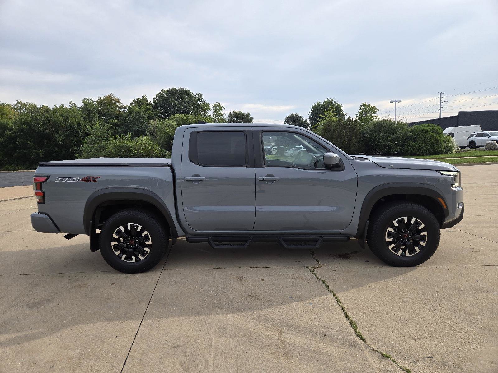Used 2023 Nissan Frontier PRO-4X w/ Pro Convenience Package AWD/4WD image 2