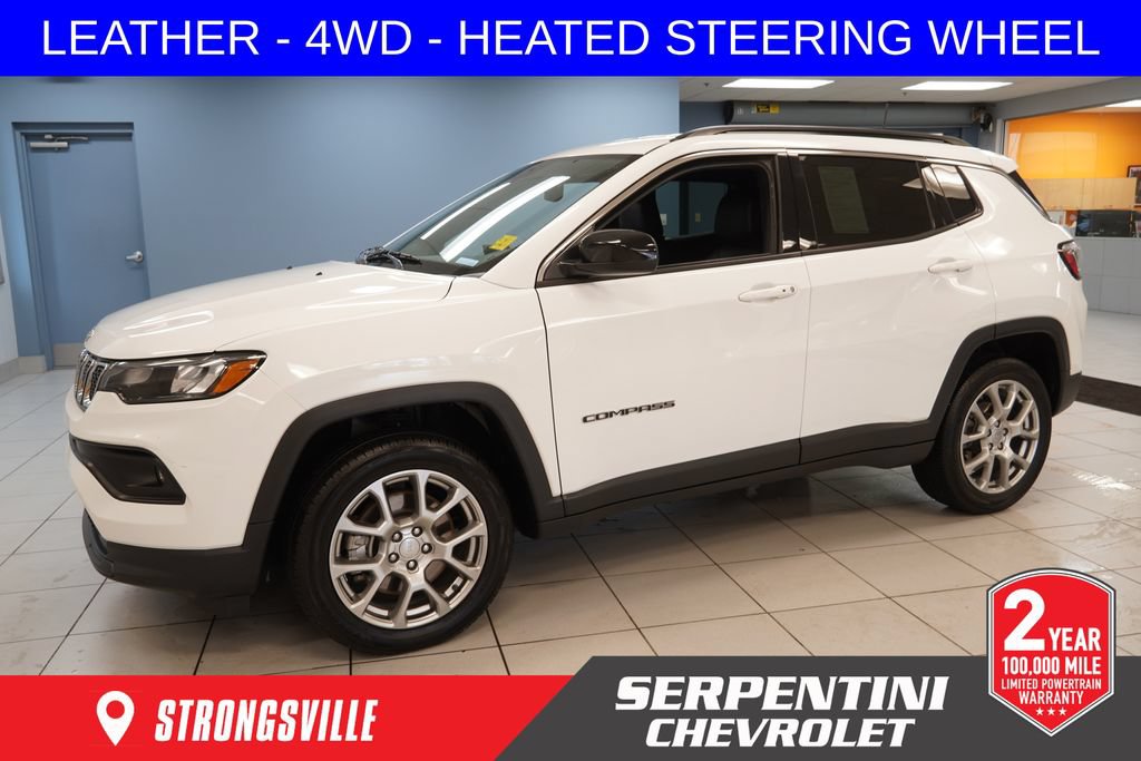 Used 2023 Jeep Compass Latitude AWD/4WD image 1