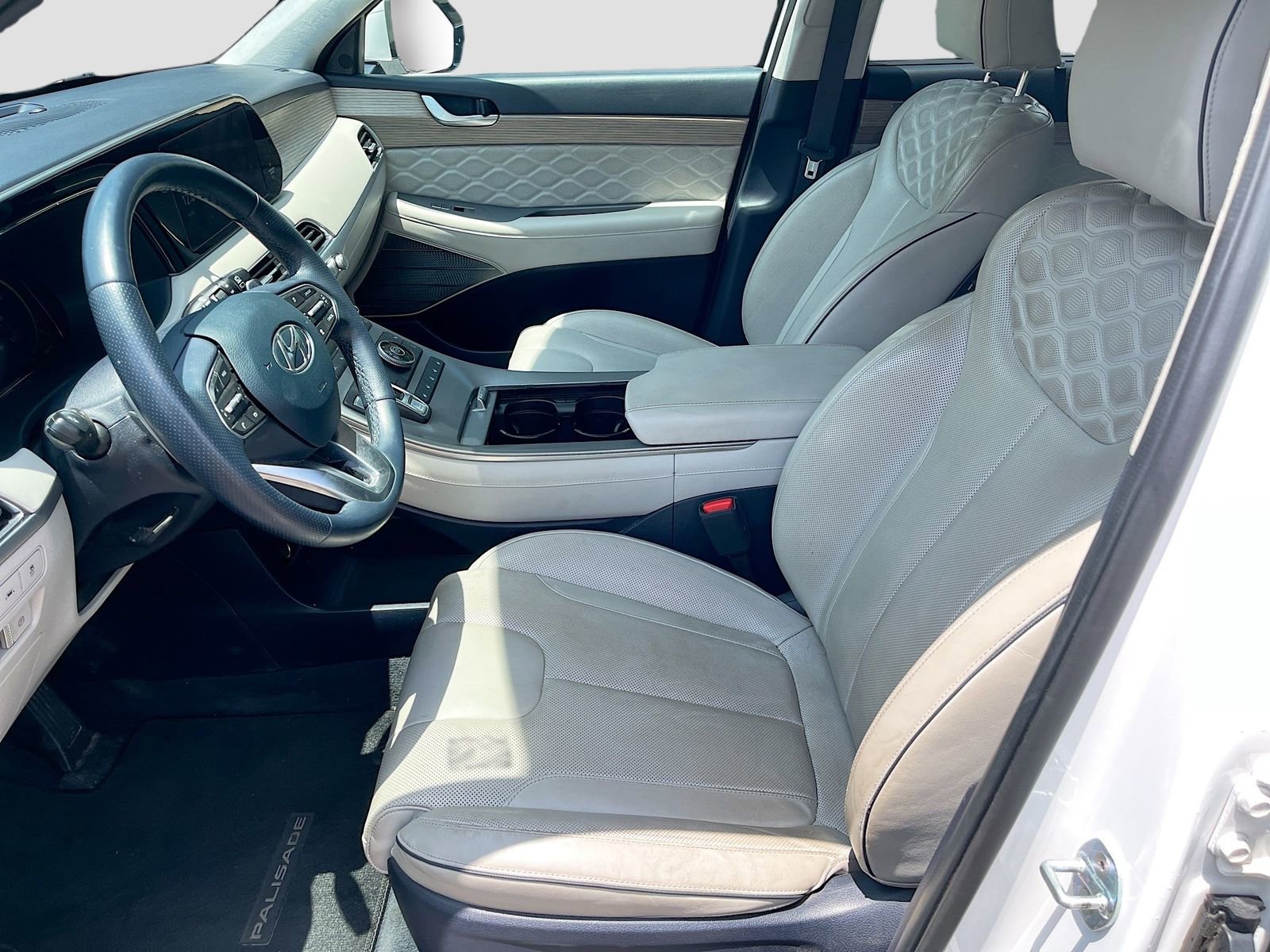 Used 2022 Hyundai Palisade Calligraphy image 22