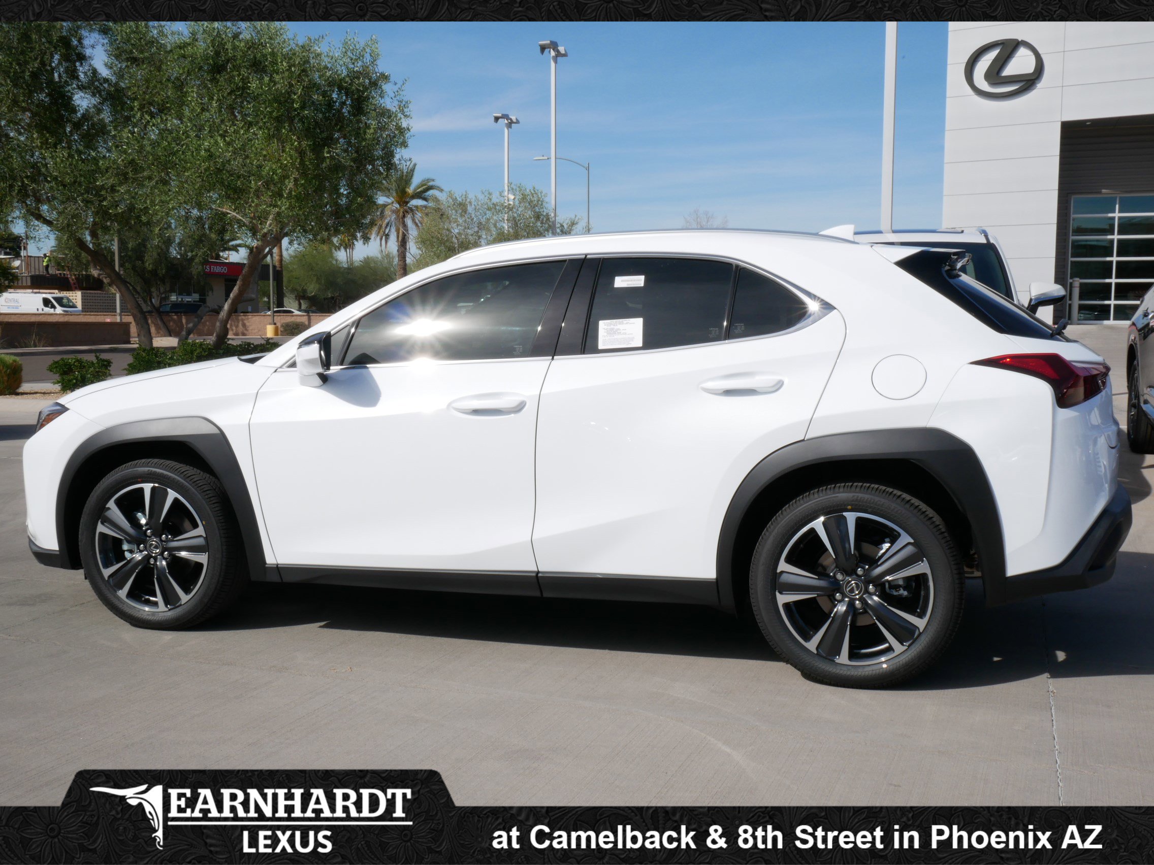 New 2026 Lexus UX 300h FWD image 5