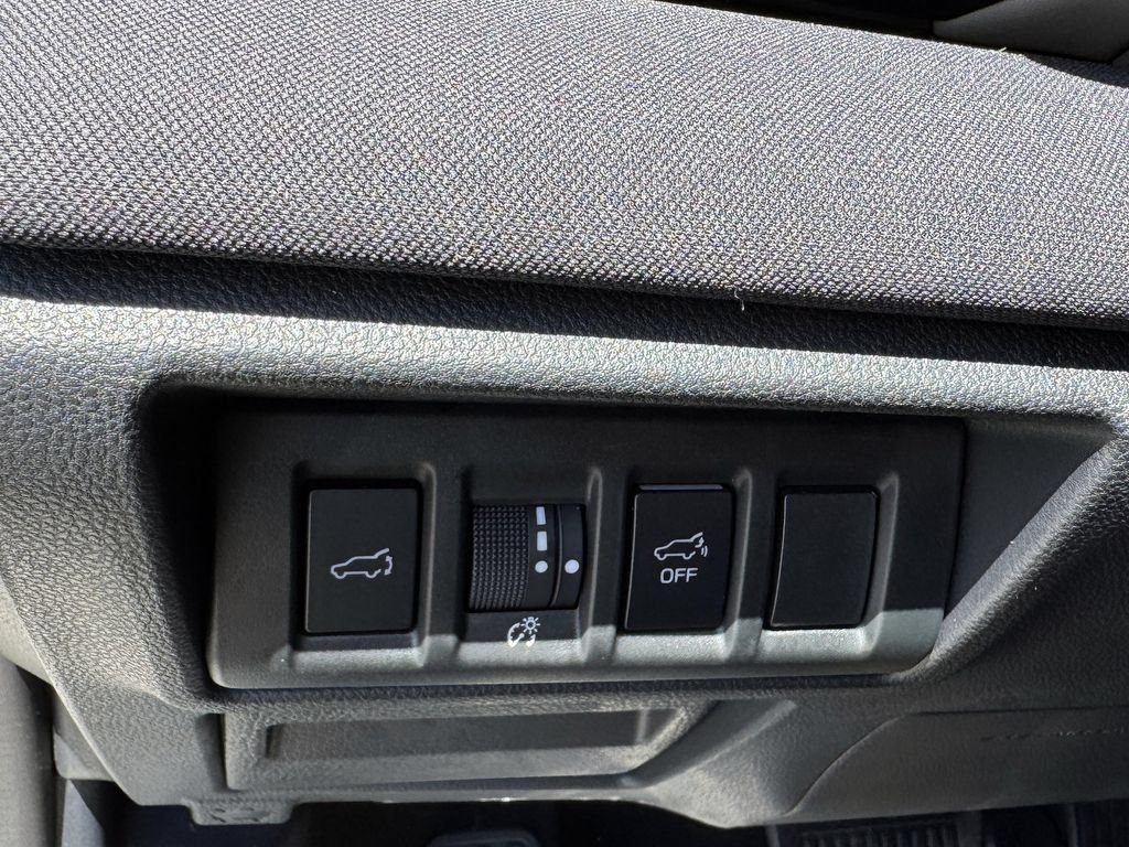 Used 2024 Subaru Outback Premium AWD/4WD image 23