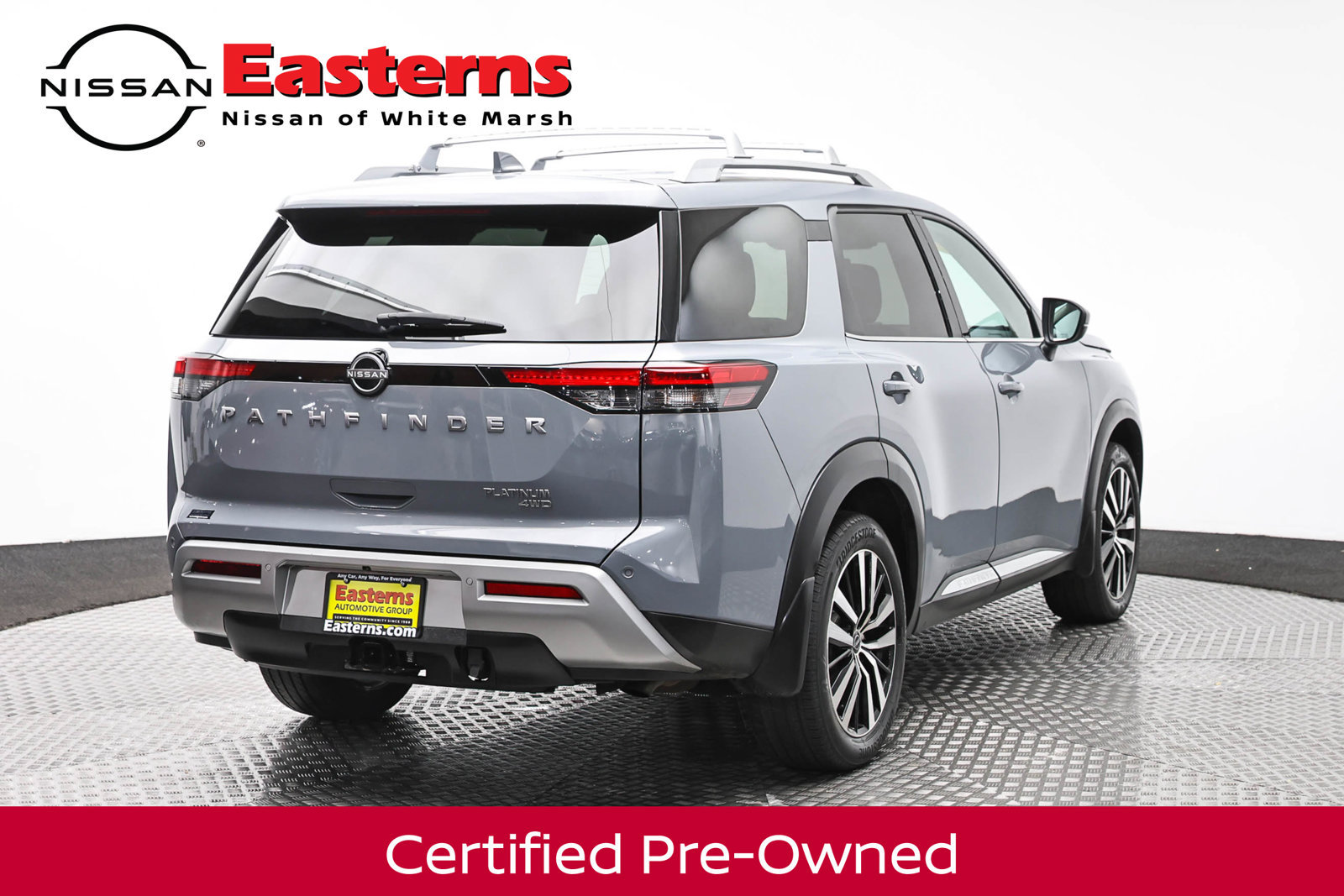 Used 2023 Nissan Pathfinder Platinum w/ Cargo Package AWD/4WD image 6