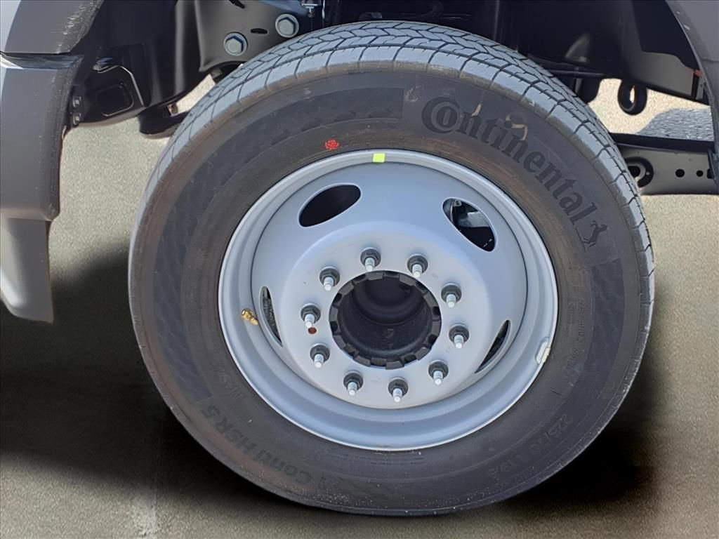 New 2026 Ford F450 XL w/ XL Chrome Package image 25
