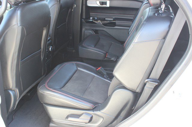 Used 2023 Ford Explorer ST-Line w/ Class IV Trailer Tow Package image 7