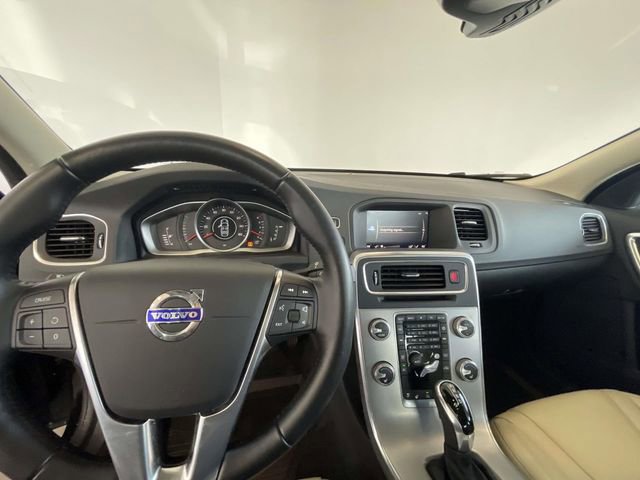 Used 2018 Volvo S60 T5 Dynamic w/ Protection Package image 17