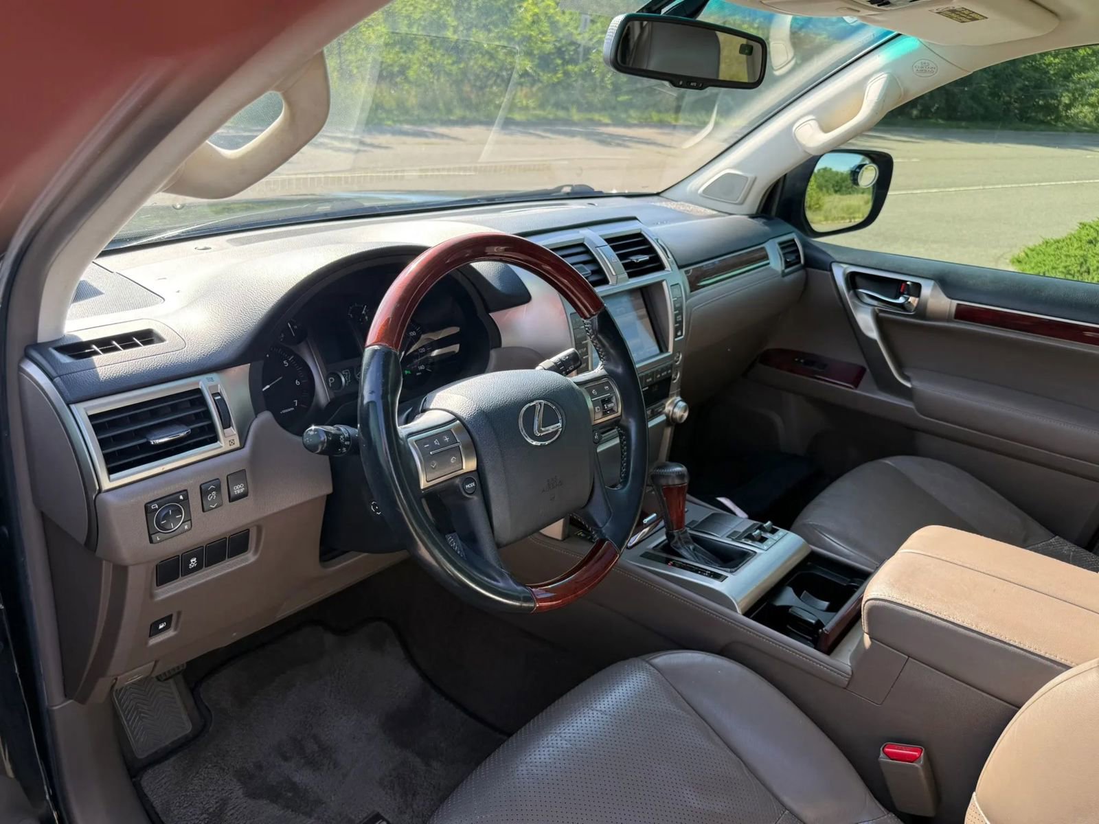 Used 2010 Lexus GX 460 AWD/4WD image 17