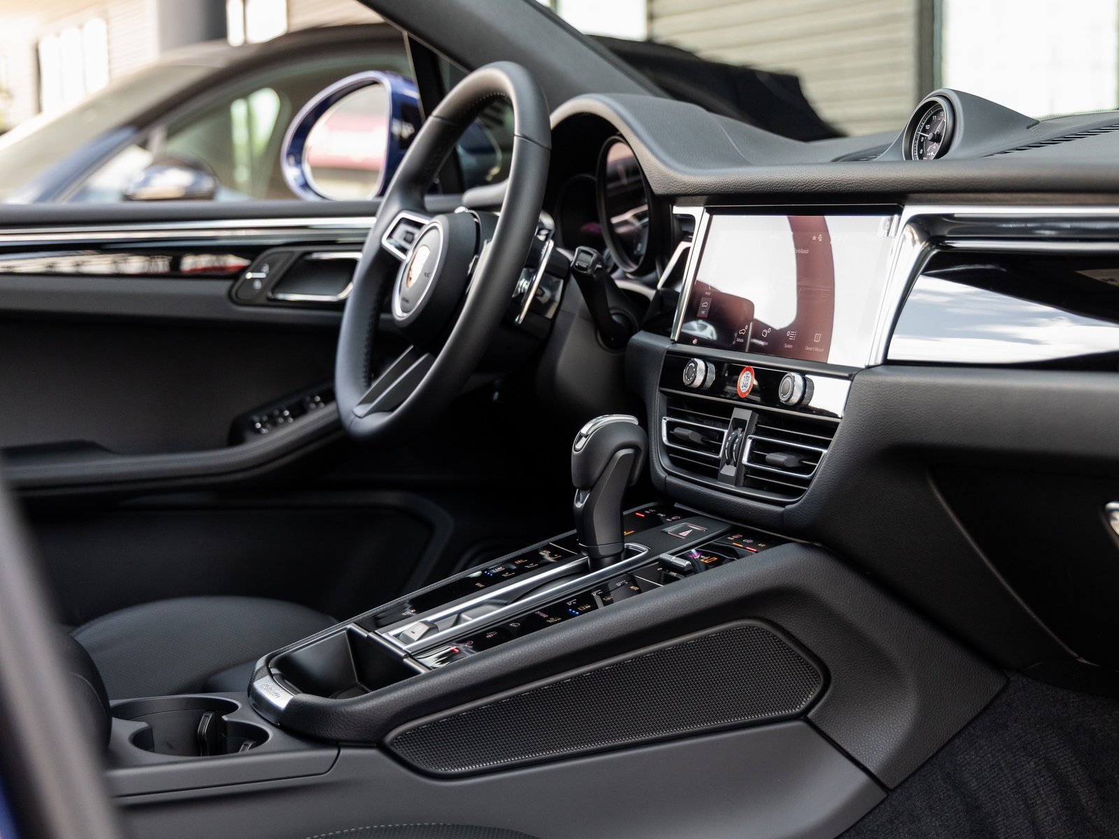 New 2026 Porsche Macan image 49