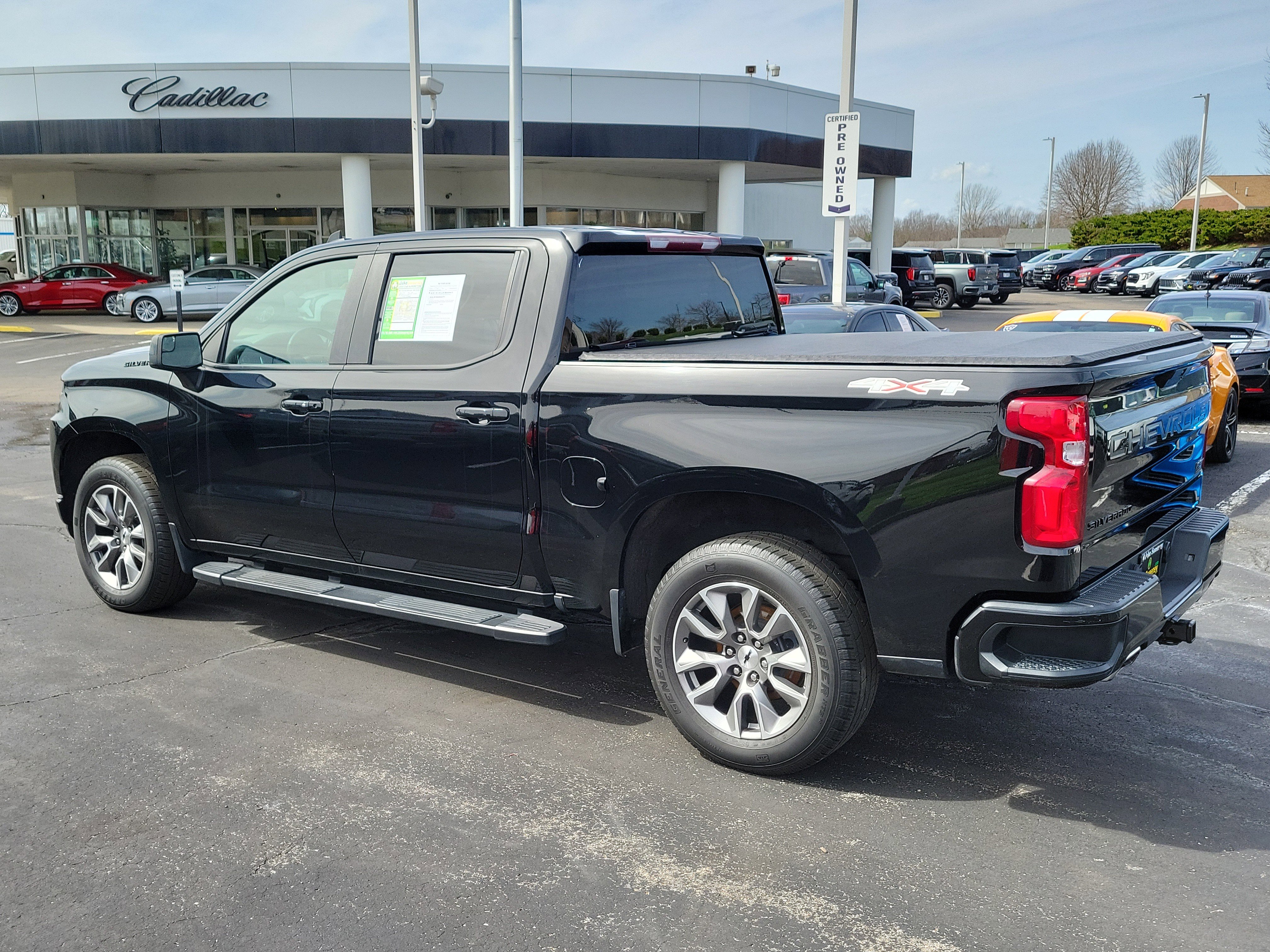 Used 2022 Chevrolet Silverado 1500 RST w/ Bed Protection Package AWD/4WD image 3