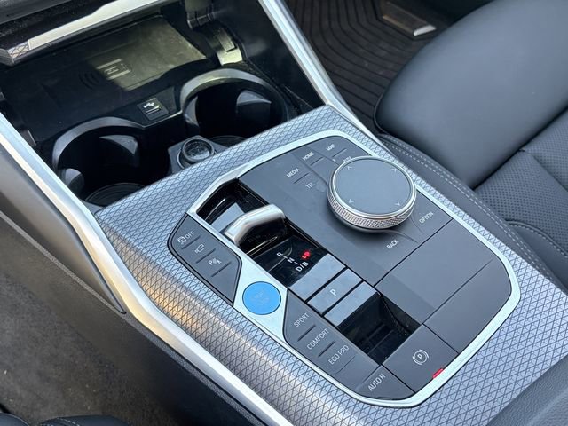 Used 2025 BMW i4 eDrive40 w/ Parking Assistance Package image 22