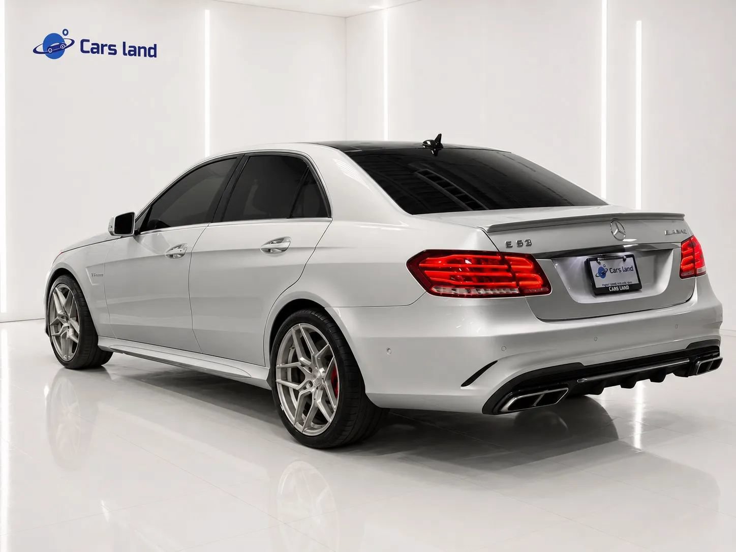 Used 2014 Mercedes-Benz E 63 AMG S-Model image 5