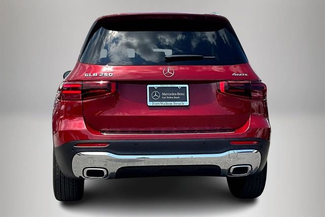 New 2025 Mercedes-Benz GLB 250 4MATIC image 3