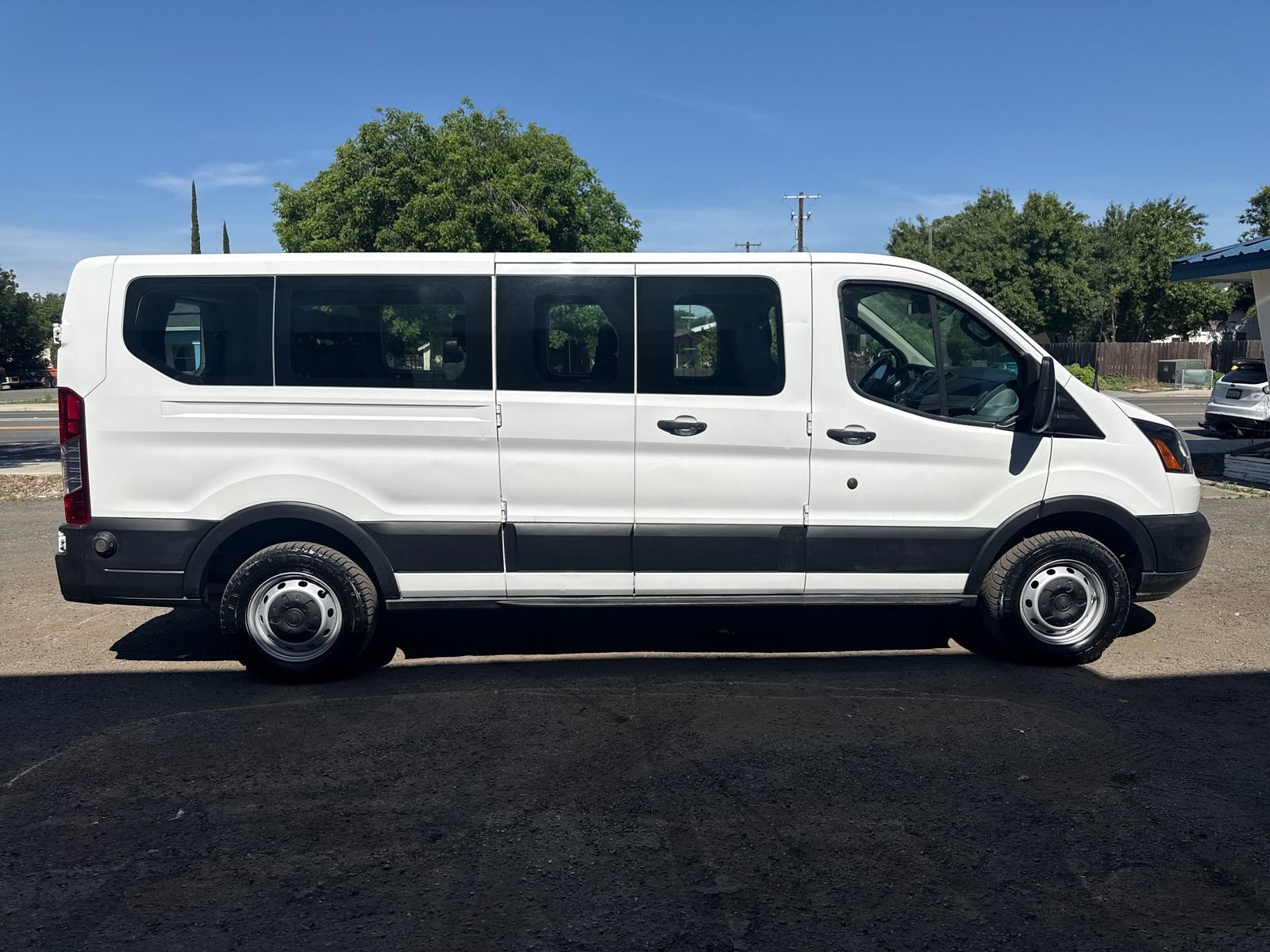 Used 2019 Ford Transit 350 XL RWD image 6