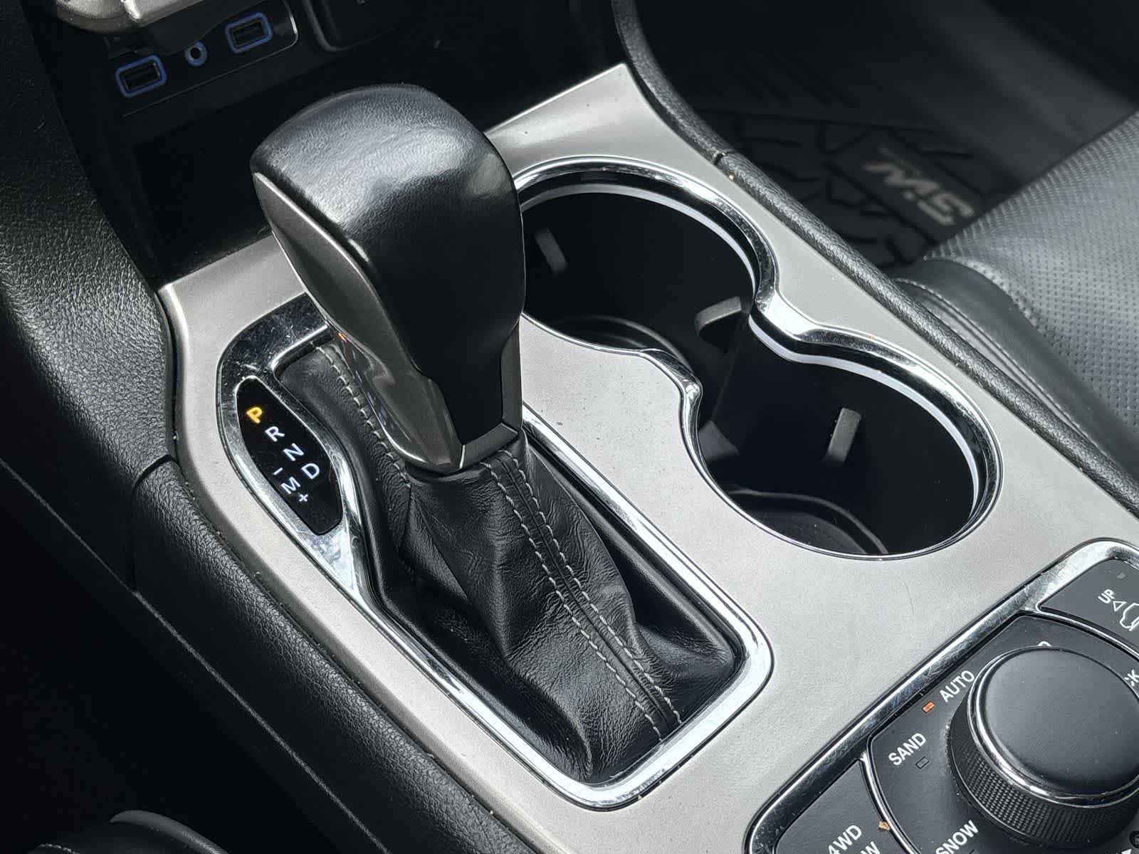 Certified 2021 Jeep Grand Cherokee Overland AWD/4WD image 28