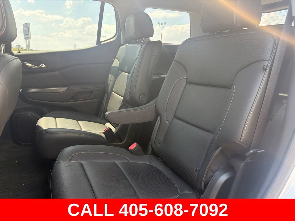 Used 2023 GMC Acadia SLT w/ Elevation Edition FWD image 13