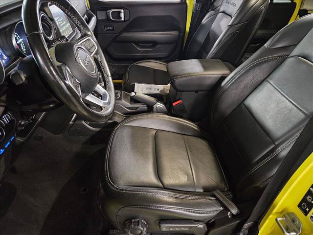 Used 2022 Jeep Wrangler Unlimited Sahara w/ Cold Weather Group AWD/4WD image 15