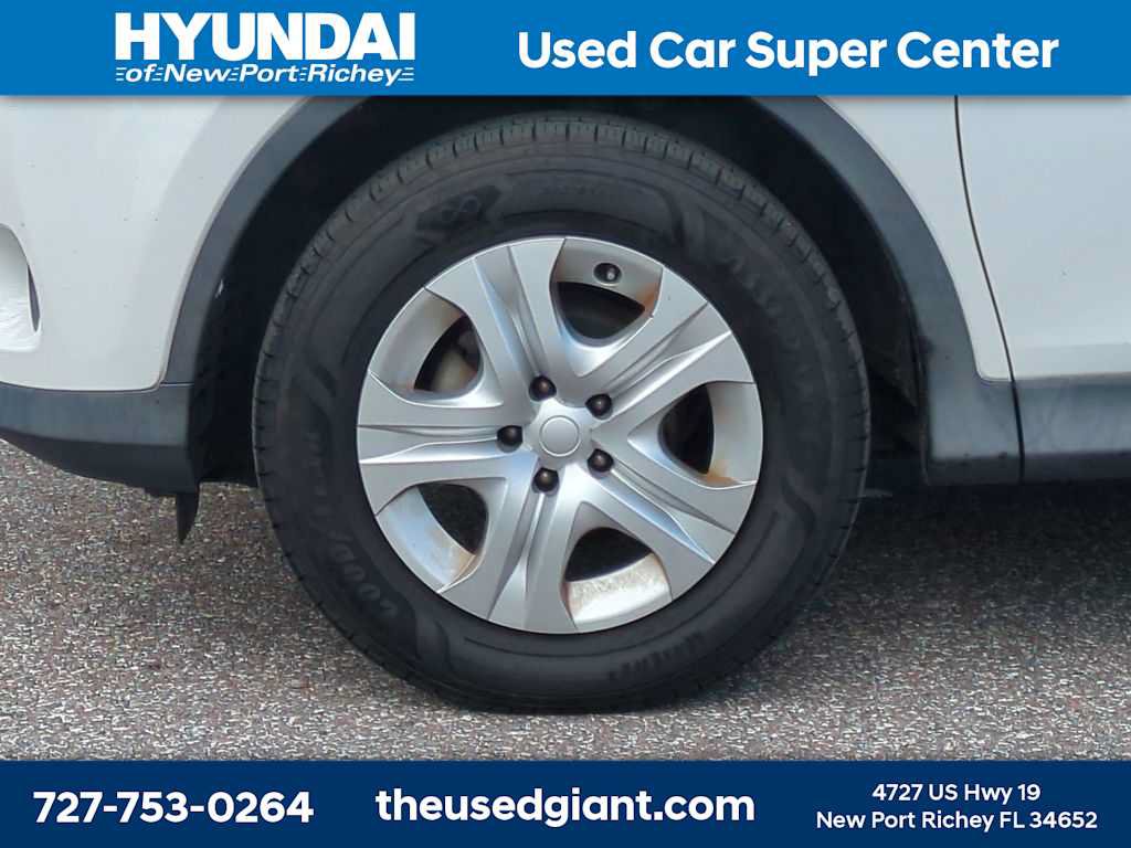 Used 2014 Toyota RAV4 LE AWD/4WD image 10