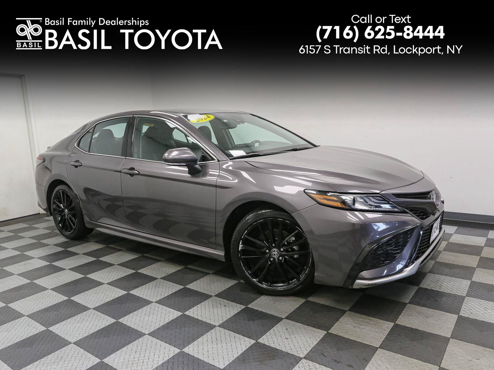 Used 2024 Toyota Camry XSE FWD image 1