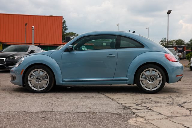 Used 2013 Volkswagen Beetle 2.5 Fender FWD image 4