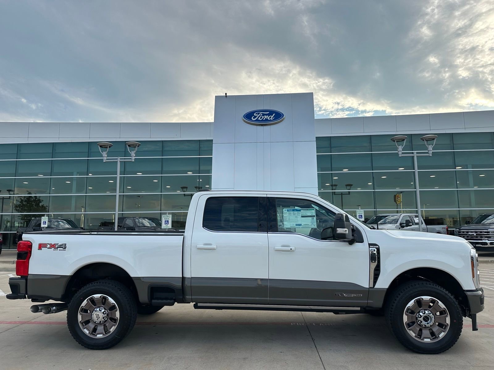 New 2026 Ford F250 King Ranch w/ FX4 Off-Road Package image 46