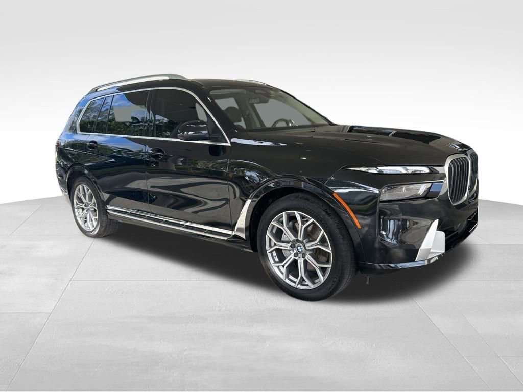 Used 2025 BMW X7 xDrive40i image 2