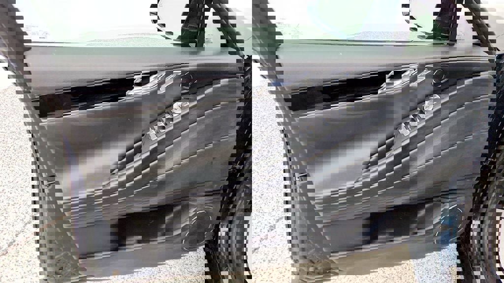 Used 2023 Genesis G80 2.5T image 10