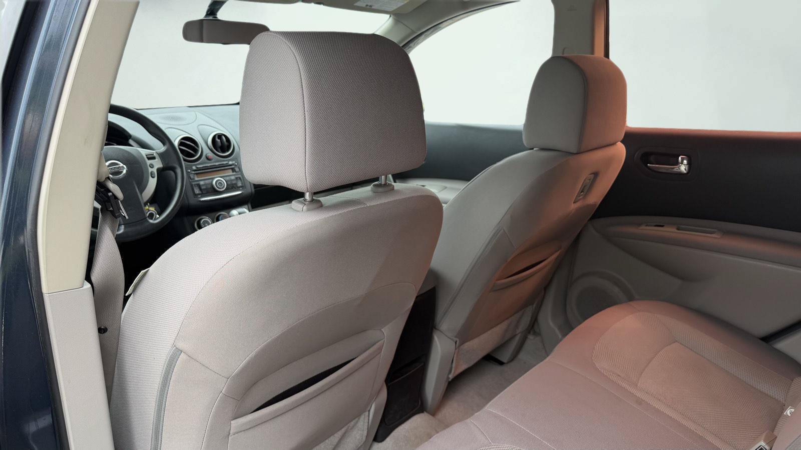 Used 2013 Nissan Rogue S AWD/4WD image 30