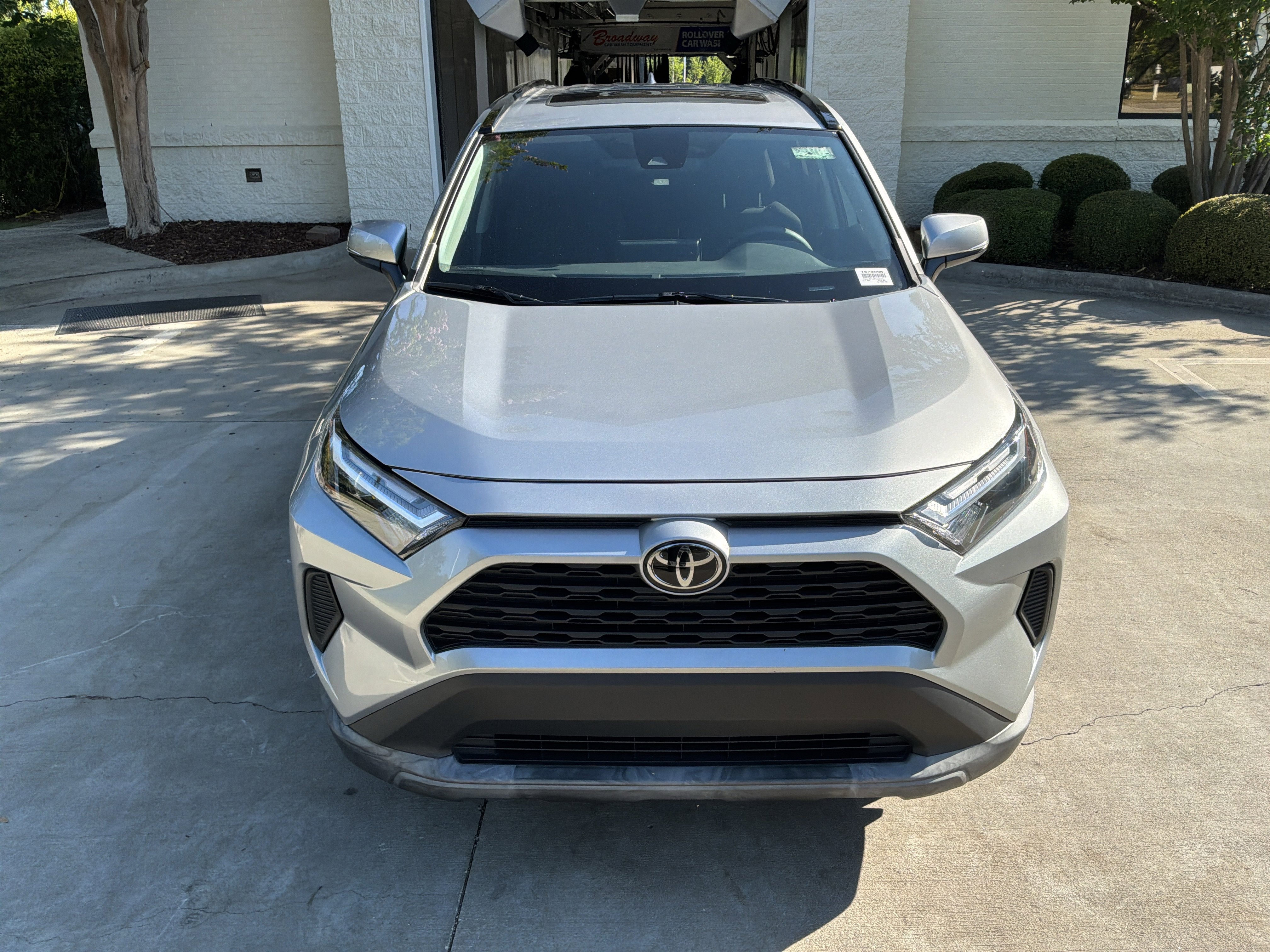 Used 2019 Toyota RAV4 XLE Premium w/ Cold Weather Package AWD/4WD image 3