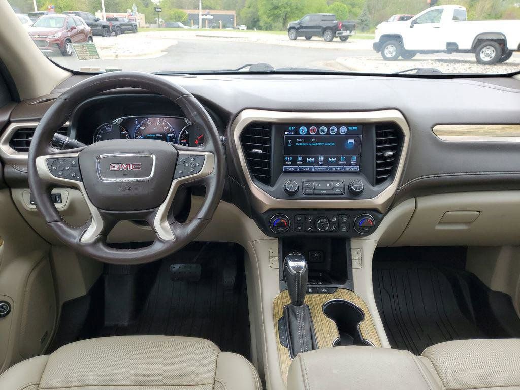 Used 2018 GMC Acadia Denali w/ Technology Package AWD/4WD image 30