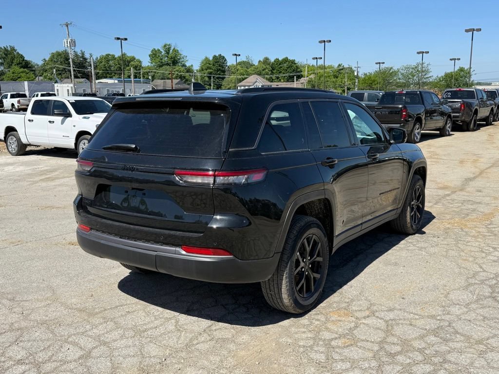 New 2026 Jeep Grand Cherokee Altitude AWD/4WD image 6
