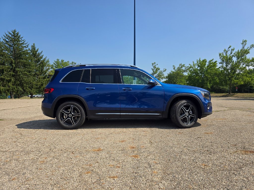 New 2026 Mercedes-Benz GLB 250 4MATIC image 17