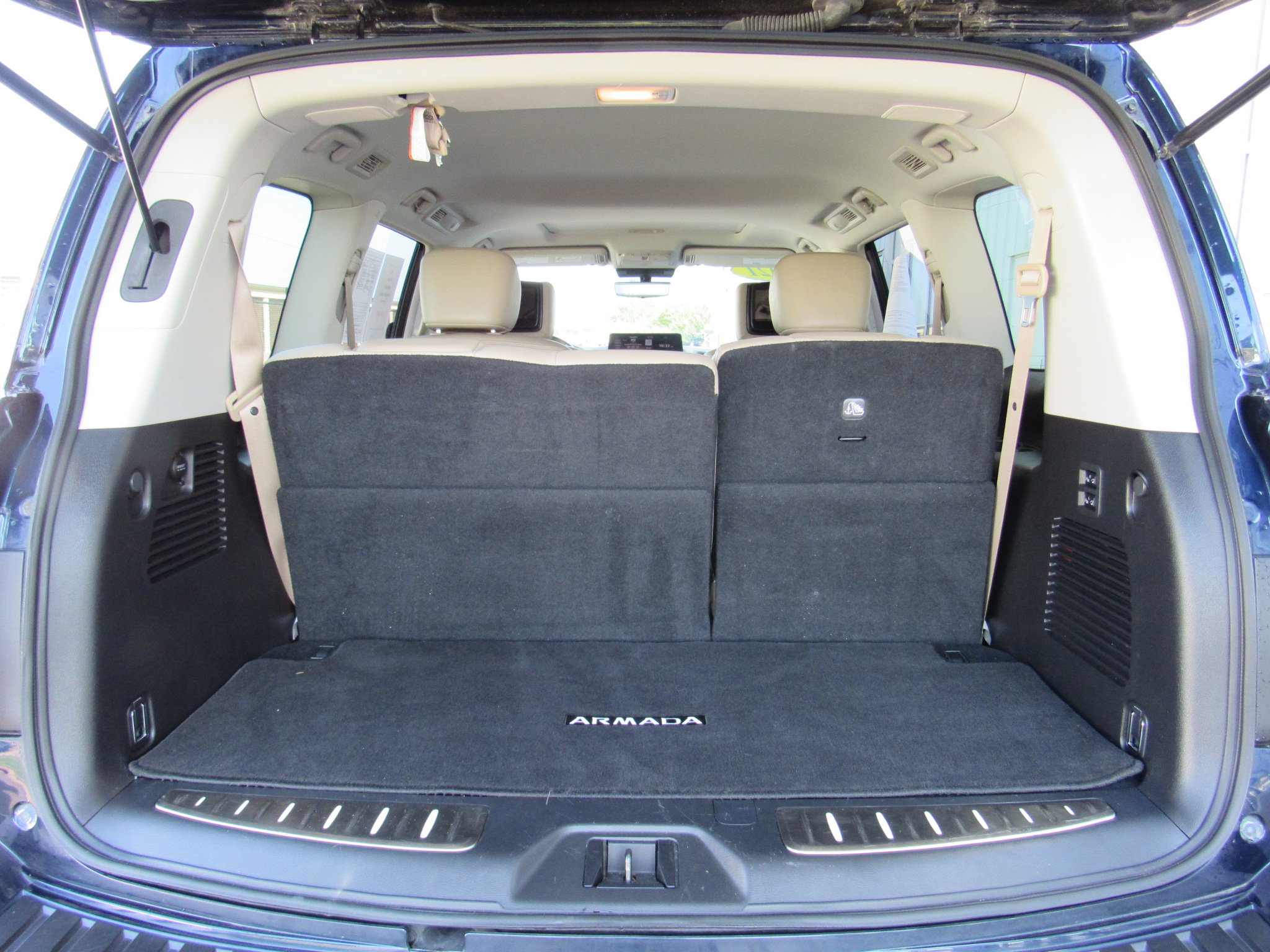 Used 2021 Nissan Armada Platinum w/ Captain's Chairs Package AWD/4WD image 51