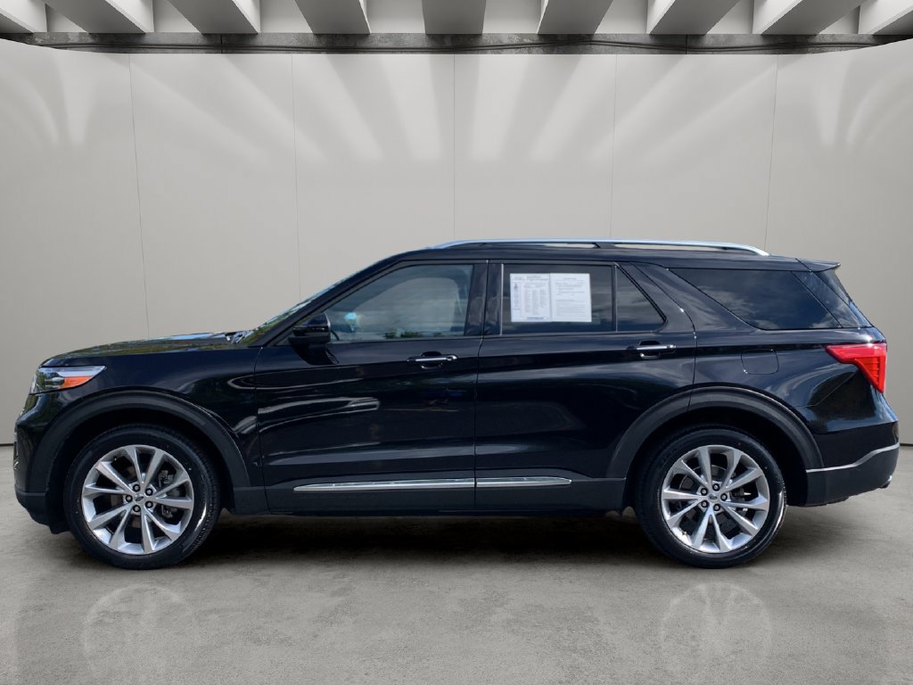 Used 2021 Ford Explorer Platinum w/ Equipment Group 601A AWD/4WD image 2