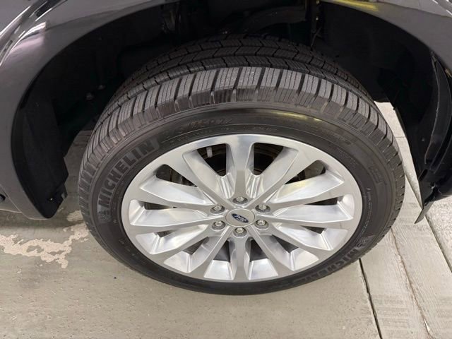 Used 2019 Ford F150 Limited w/ Trailer Tow Package image 5