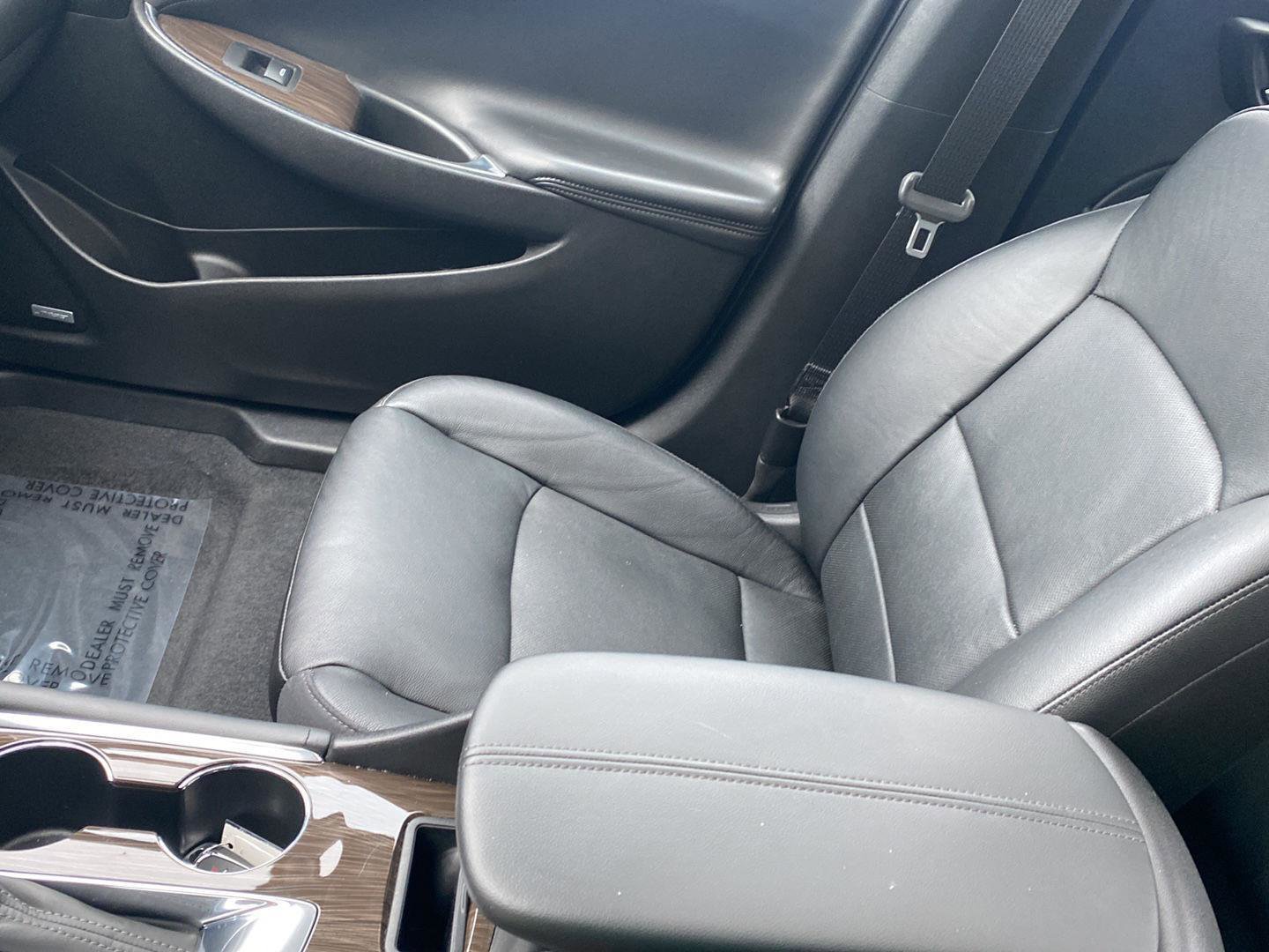 Used 2018 Chevrolet Malibu Premier w/ Premier Sun and Wheel Package image 13