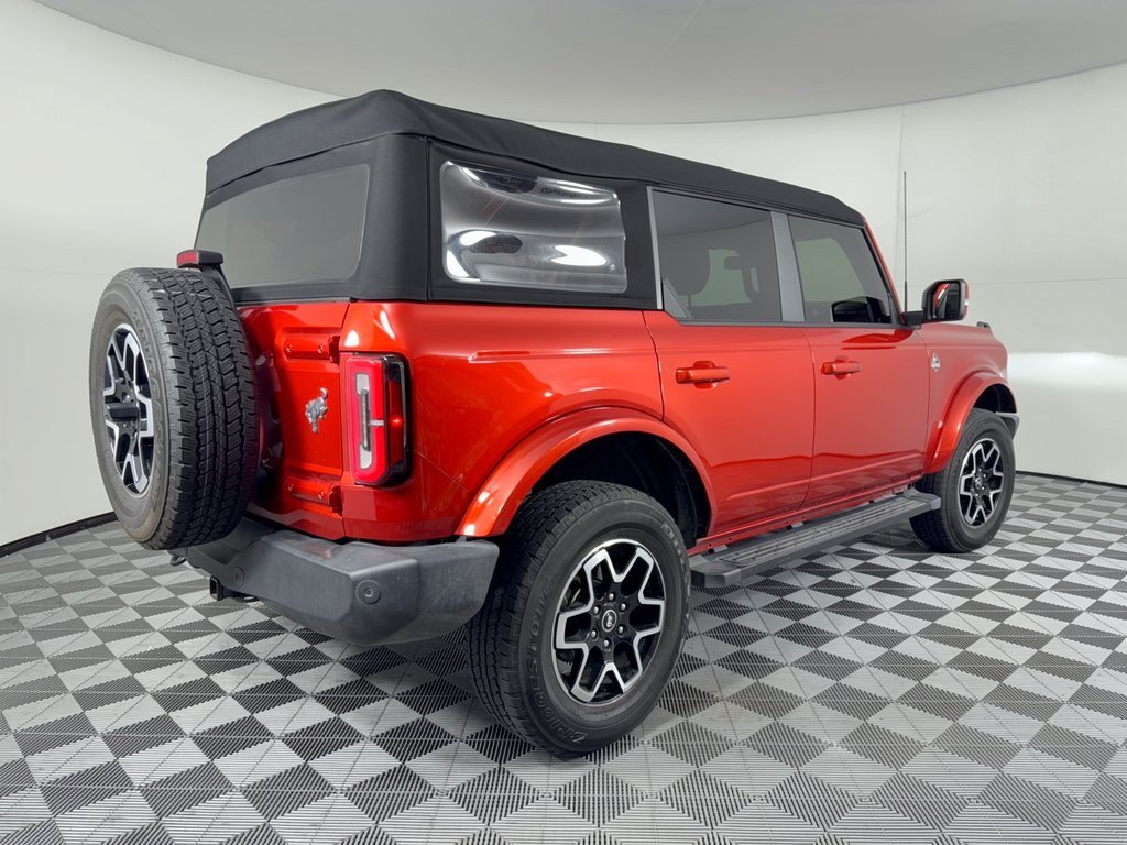 Used 2023 Ford Bronco Outer Banks AWD/4WD image 9