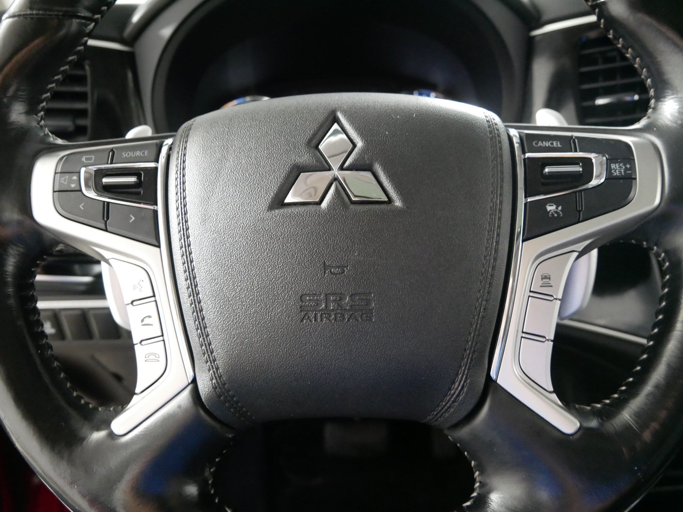 Used 2018 Mitsubishi Outlander GT AWD/4WD image 25