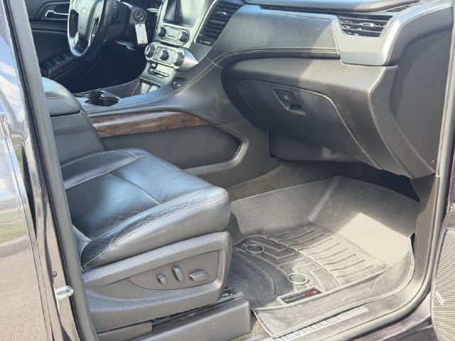 Used 2017 Chevrolet Suburban LT AWD/4WD image 15