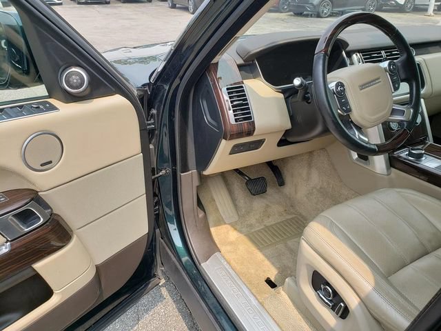 Used 2017 Land Rover Range Rover HSE AWD/4WD image 13