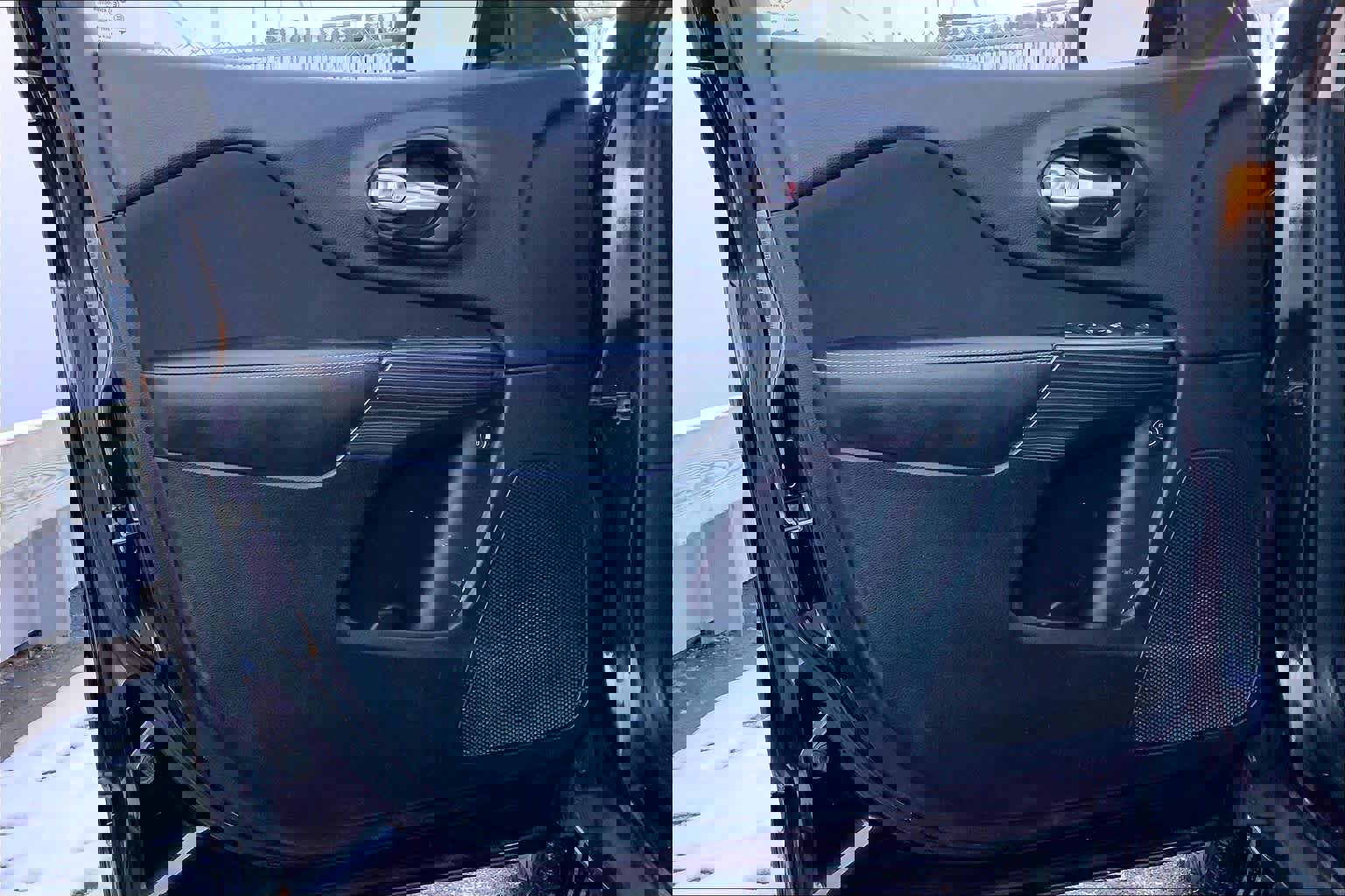 Used 2016 Jeep Cherokee Latitude w/ Cold Weather Group image 21