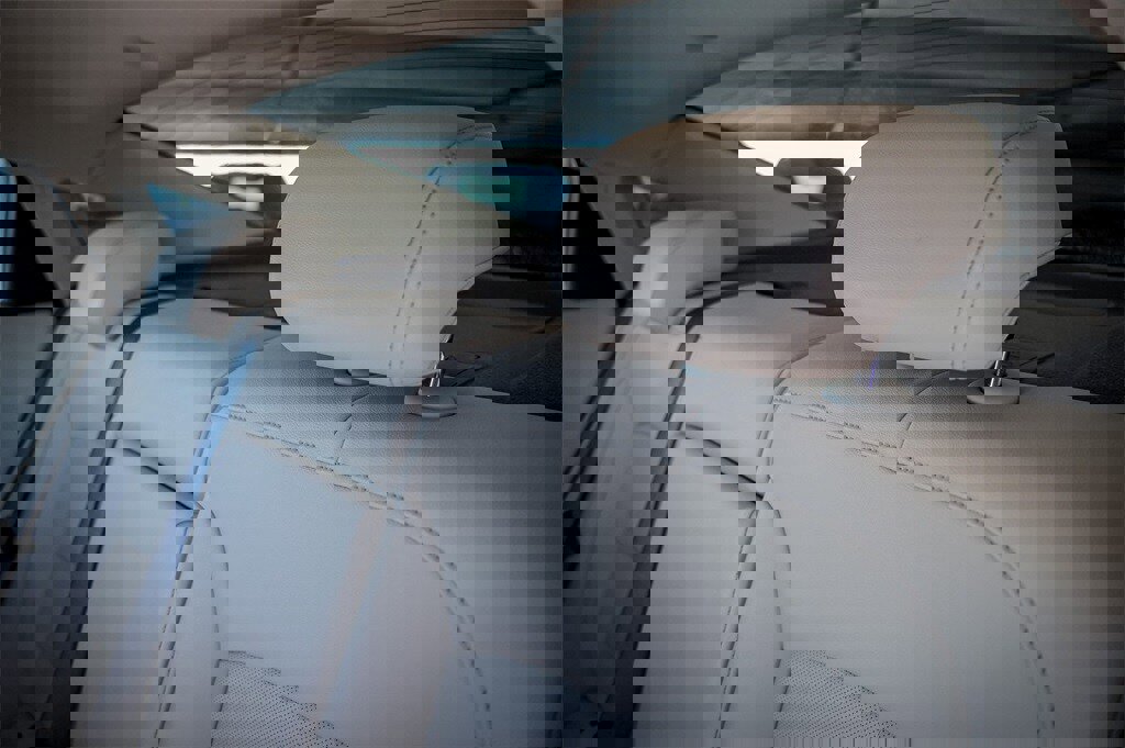 Used 2024 Chevrolet Malibu LT image 30