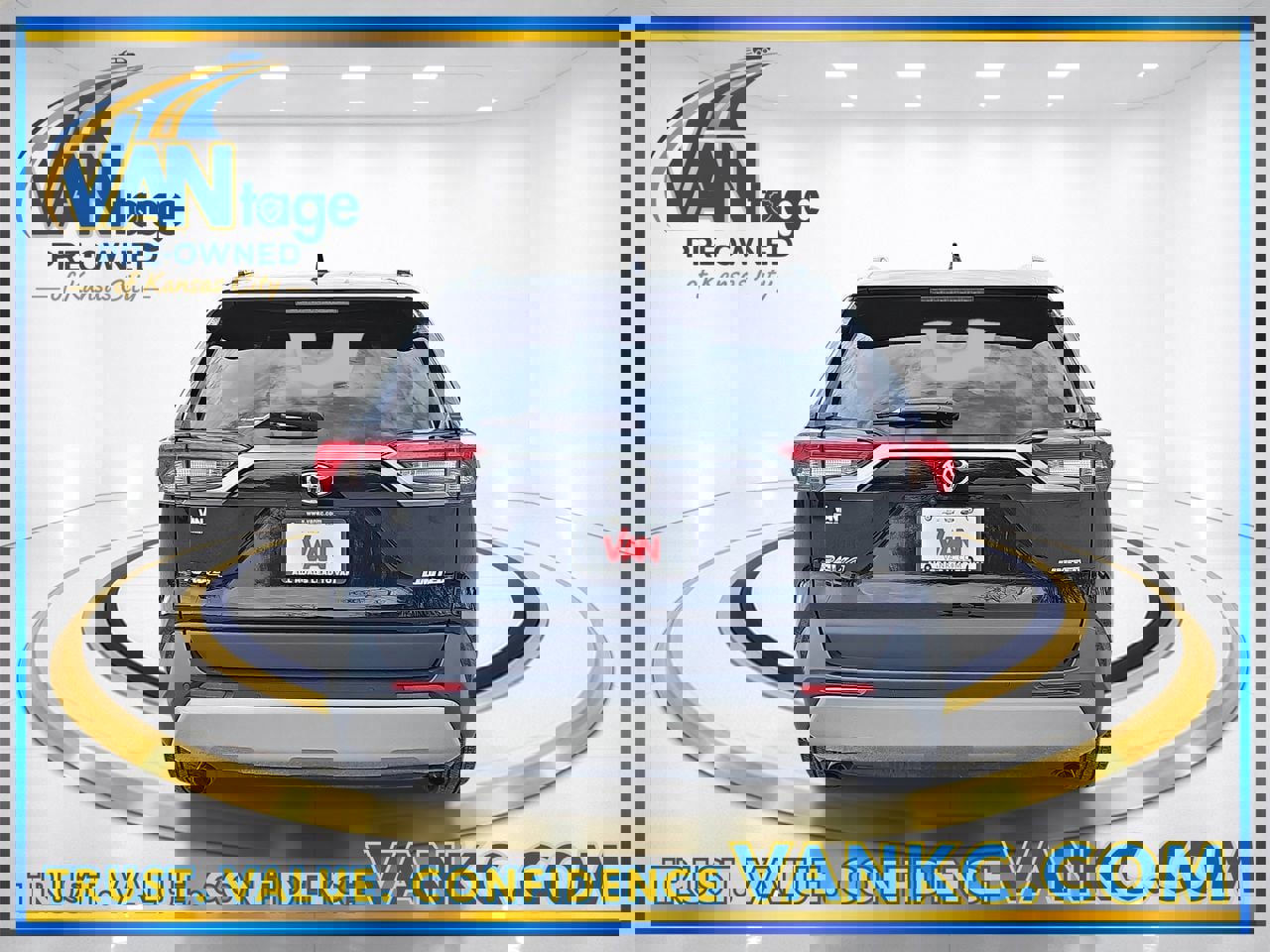 Used 2023 Toyota RAV4 Limited w/ Limited Grade Weather Package image 7