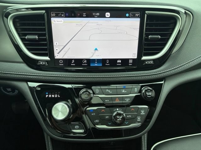 New 2027 Chrysler Pacifica Limited FWD image 29