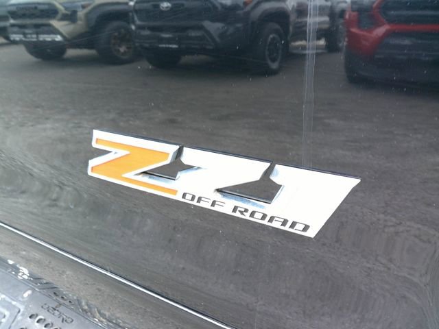 Used 2018 Chevrolet Silverado 1500 LTZ Z71 w/ LTZ Plus Package image 9