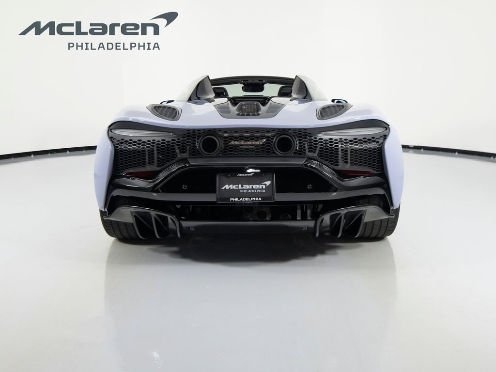 Used 2025 McLaren Artura Spider image 7