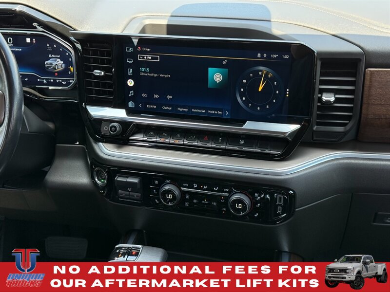 Used 2022 Chevrolet Silverado 1500 High Country w/ Technology Package RWD image 33