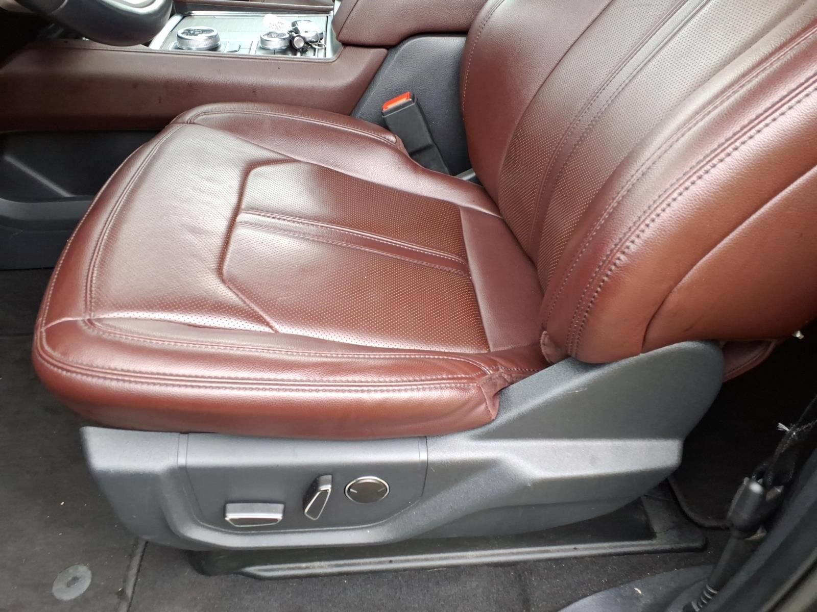 Used 2024 Ford Expedition Max Limited AWD/4WD image 18