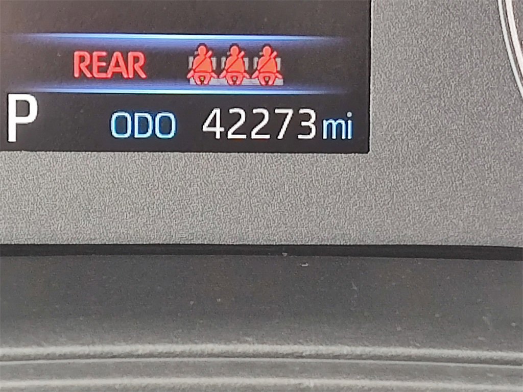 Used 2024 Toyota Corolla LE image 38