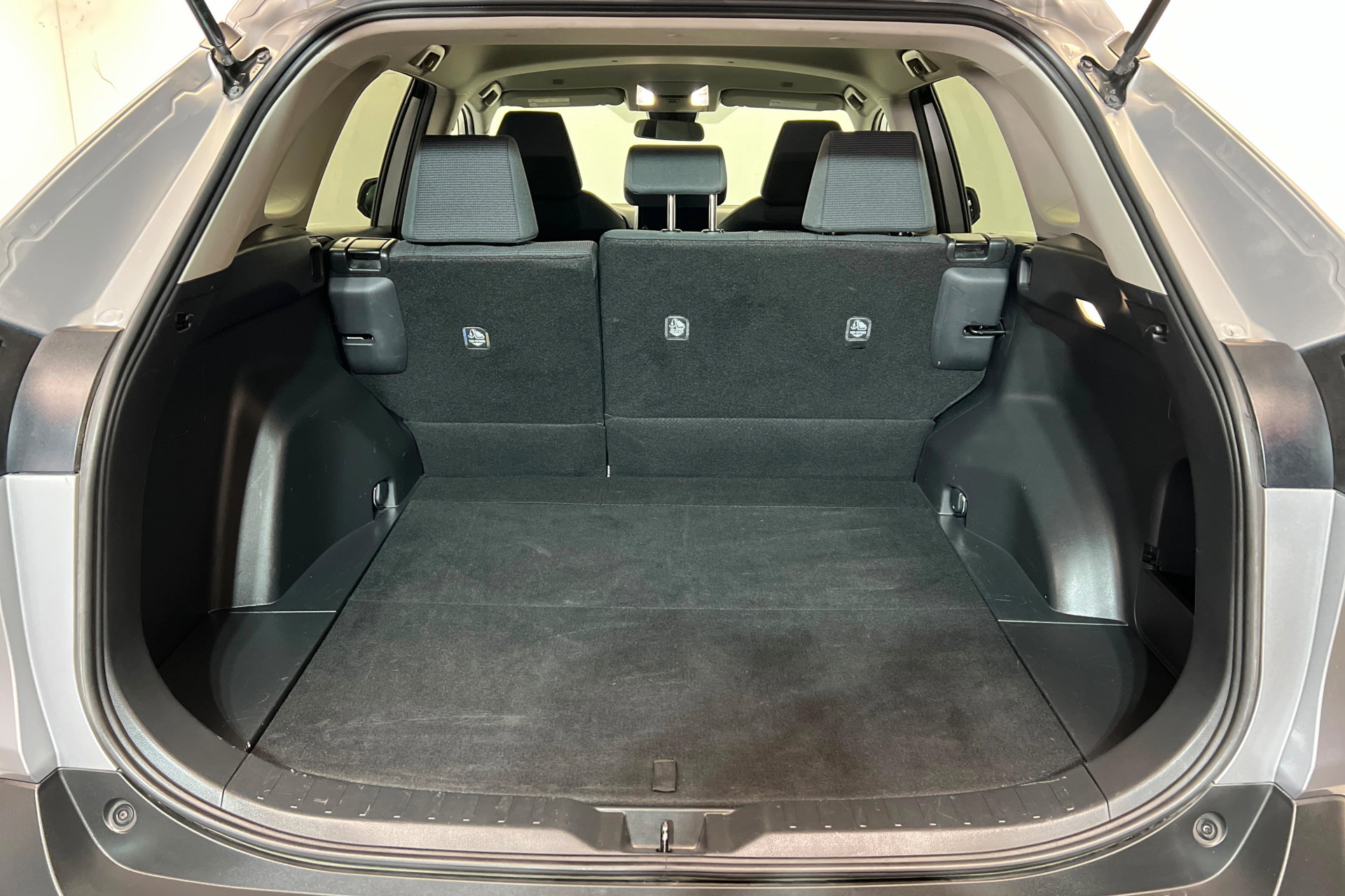 Used 2024 Toyota RAV4 LE image 23