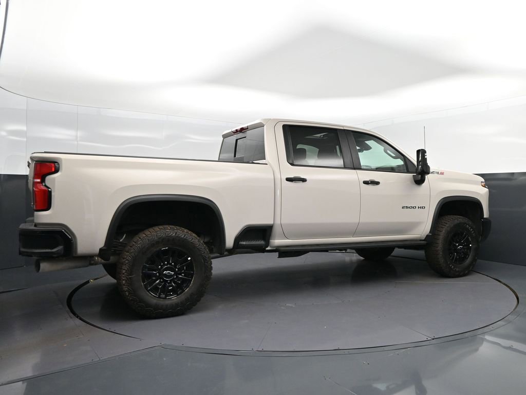 New 2026 Chevrolet Silverado 2500 ZR2 image 8